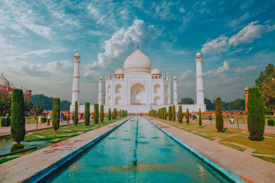 Taj Mahal Tour By Superfast Train From Delhi