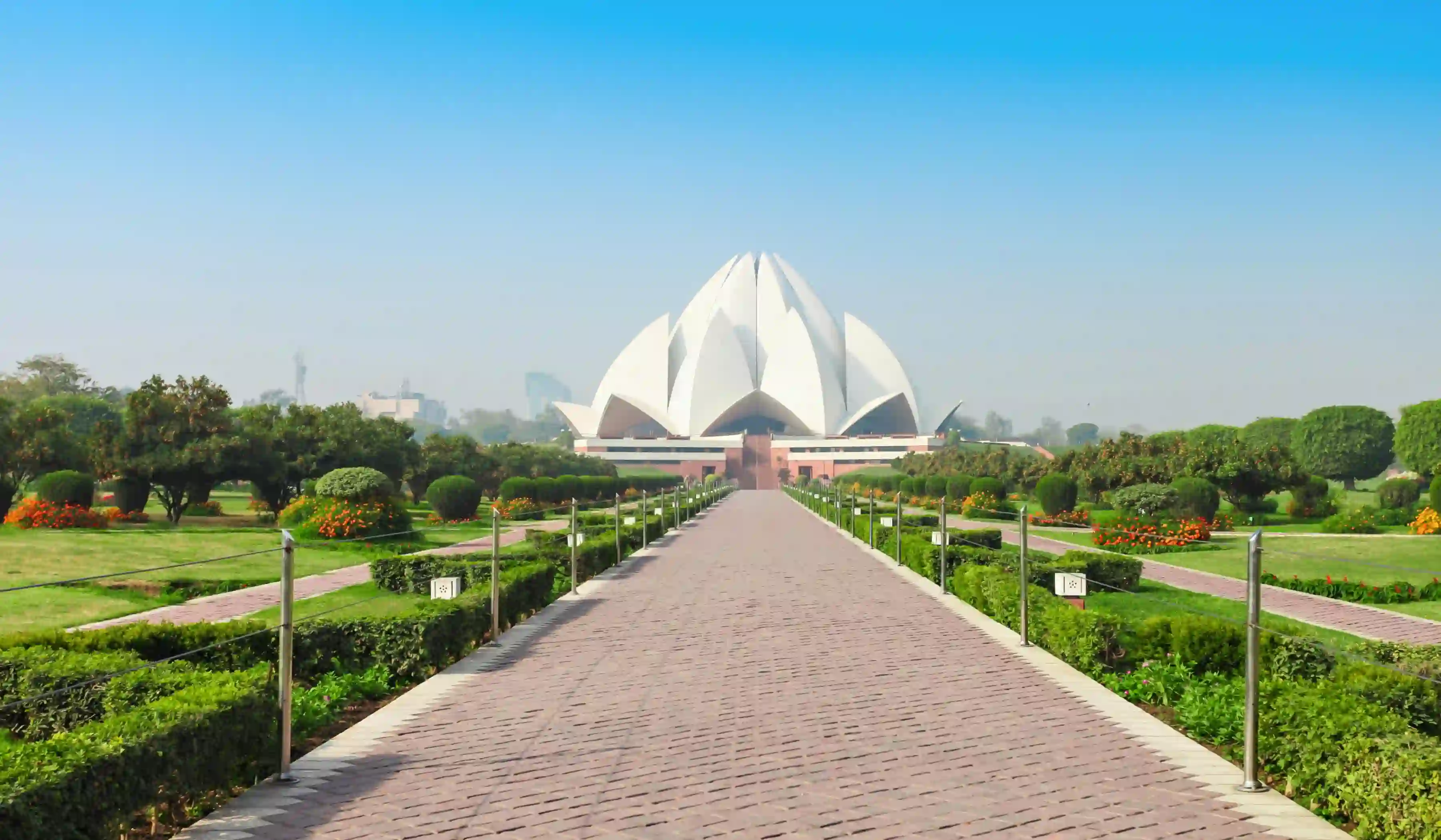 Delhi Temples and Spiritual Sites Tour – 6 Hours
