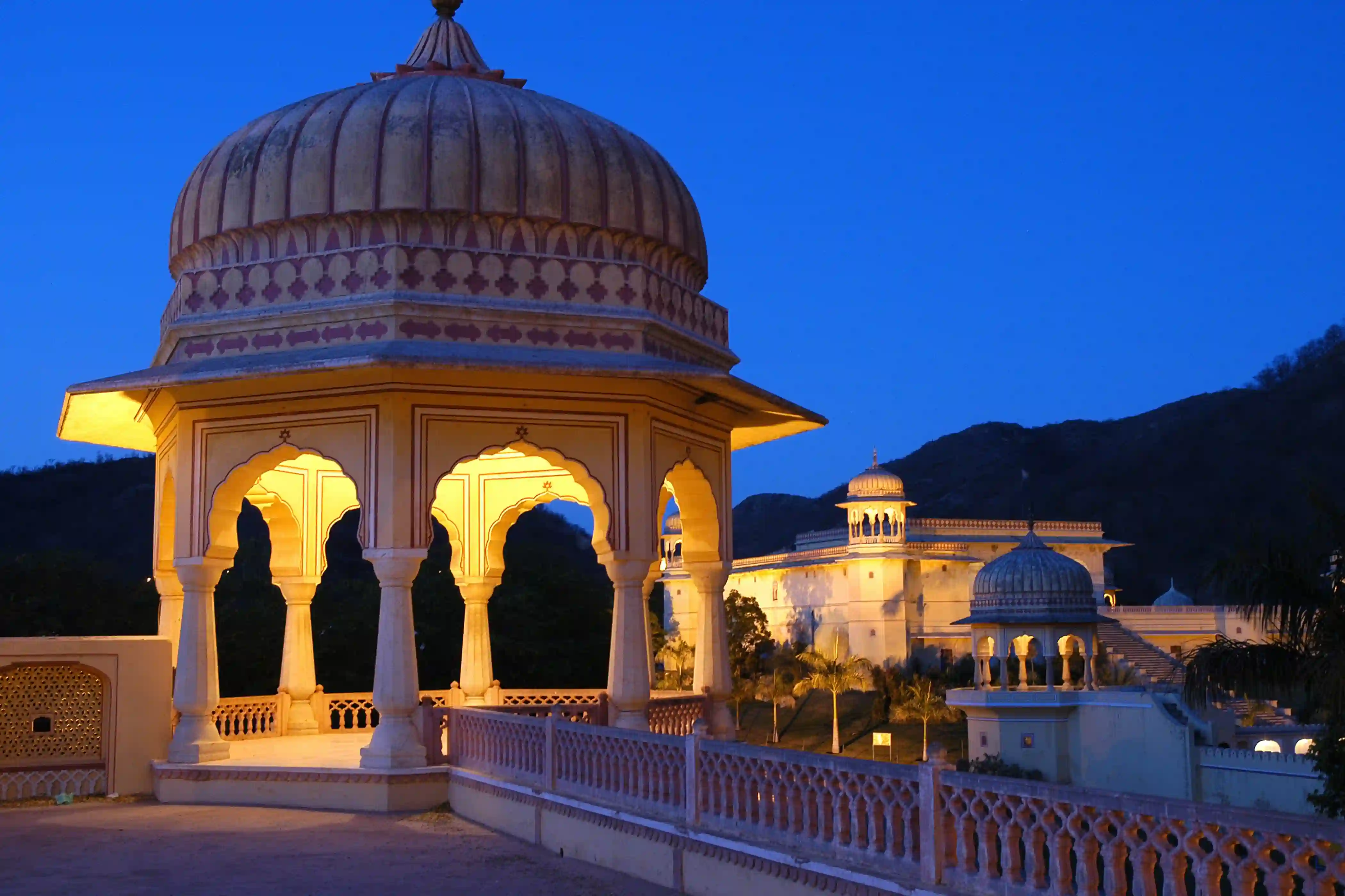 From Delhi: 2 Days Jaipur City Overnight Tour